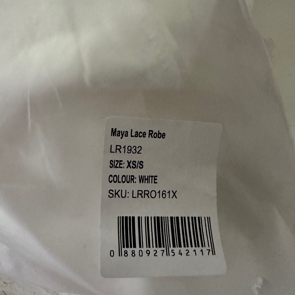 COPY - Le Rose Maya Robe - Picture 3 of 8